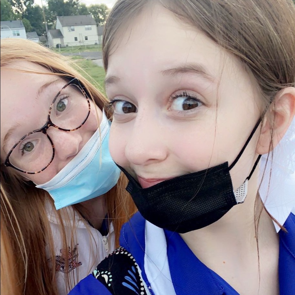 Meet your Posher, Brey - Picture 3 of 4